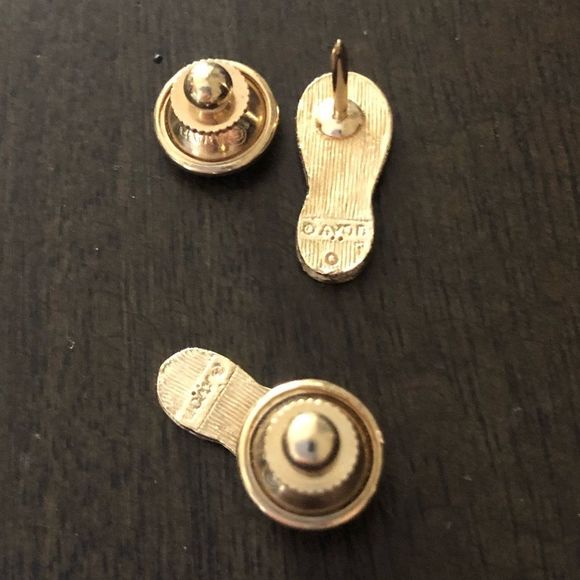 Vintage 70s Avon Set Gold Shoe Print Tie Tacks - Picture 3 of 5